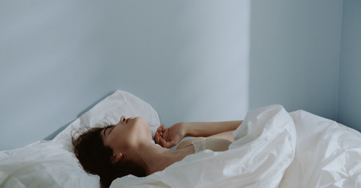 Perché ti svegli di notte? Le cause più comuni del sonno interrotto e come ritrovare il riposo