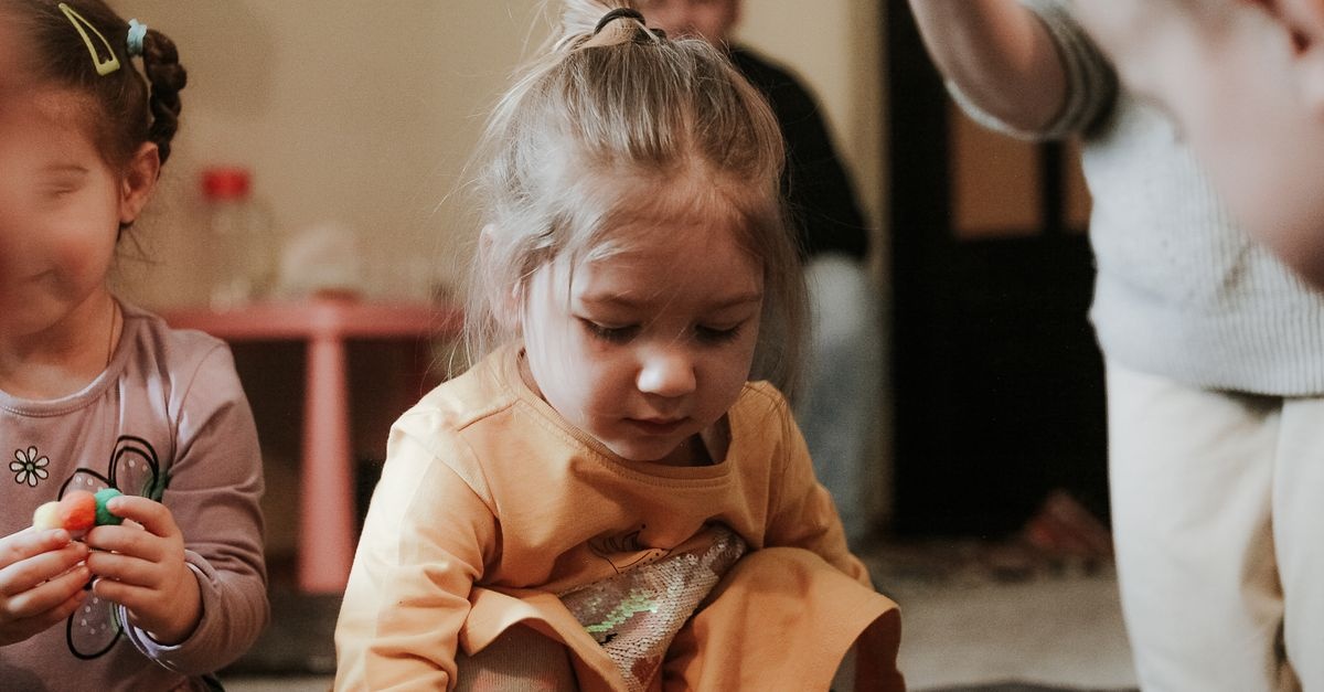 Quando un Bambino si Sente Escluso dal Gruppo: Strategie per Aiutarlo a Ritrovare Fiducia e Amicizie
