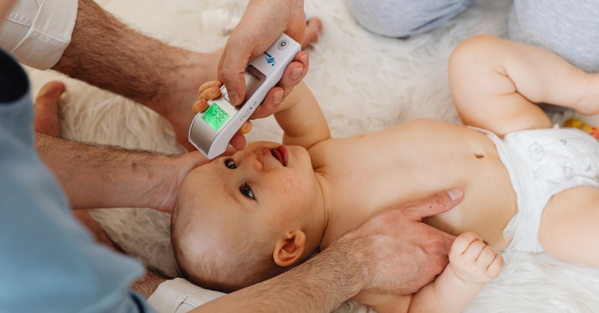 Prime visite e controlli del neonato: guida semplice per genitori tranquilli
