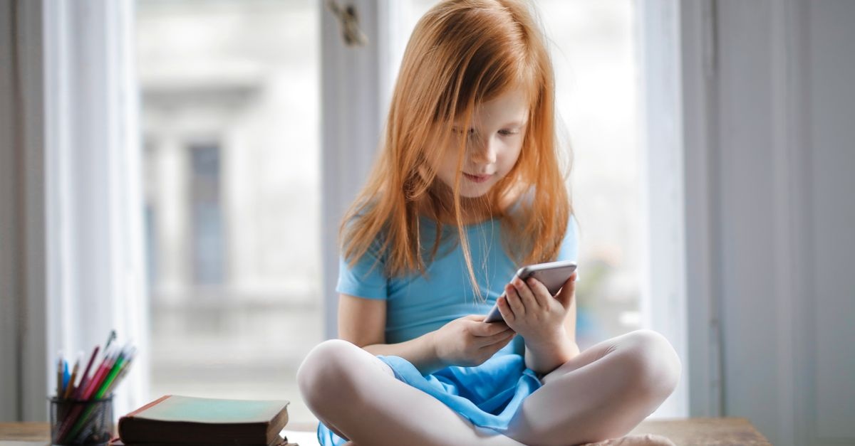 Quanto schermo è troppo? Guida pratica per gestire il tempo digitale dei bambini