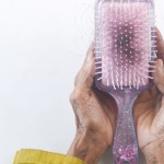 Capelli che si assottigliano? Scopri le cause della caduta e i rimedi che funzionano davvero