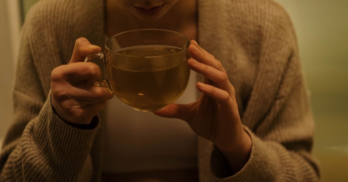 Pancia pesante? 10 rimedi naturali per riattivare la digestione e sentirti leggero