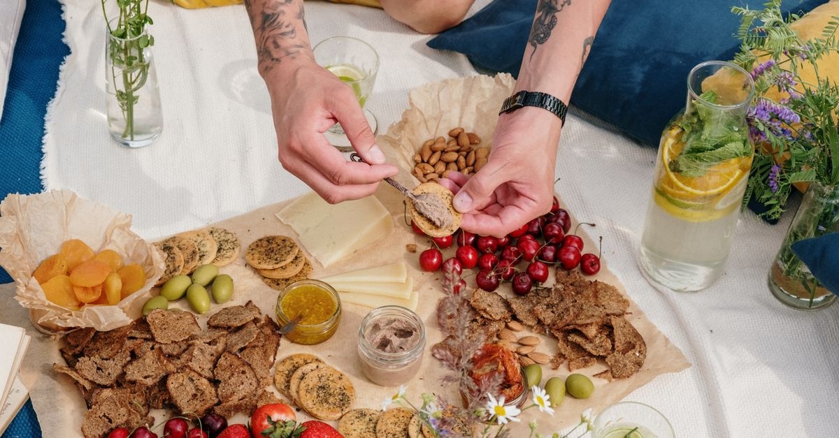 Aperitivo Leggero e Gustoso: Idee Sane per Stupire gli Amici